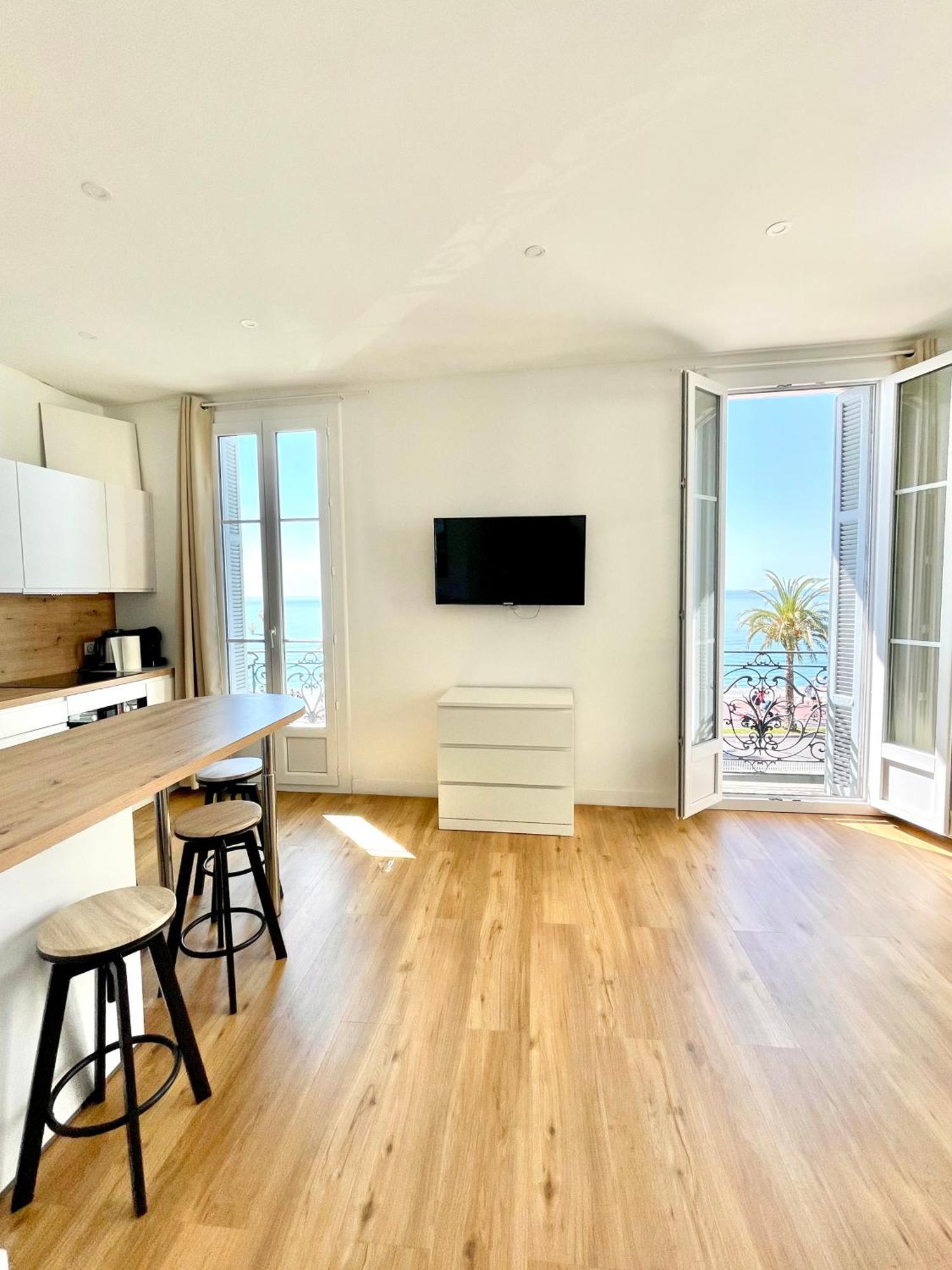 Promenade Des Panoramic Sea View Apartment *